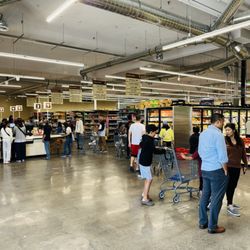 Mei Mei Market - View from the Entrance