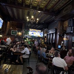 McLean's Pub