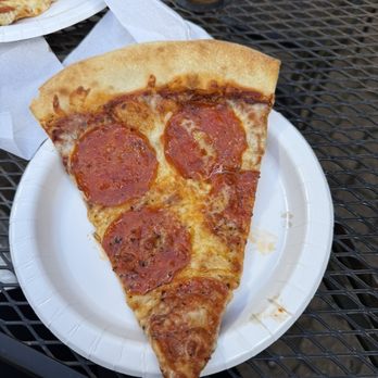 Pizza a'fetta - Pepperoni pizza! - Pizza Near Me - Cannon Beach, Oregon