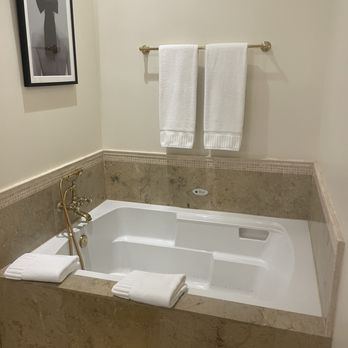 The Genevieve - Tub for relaxing - Hotels Near Me - Santa Ynez, California The Genevieve - Tub for relaxing - Hotels Near Me - Santa Ynez, California