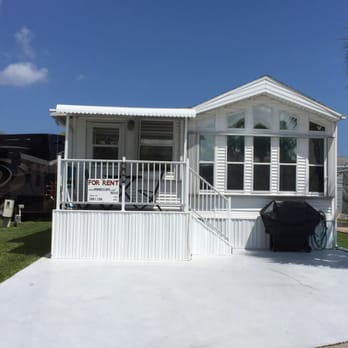 Nettles Rentals by Owner - 2BR/2BA beach cottage on Nettles Island. Free wifi and electricity. Pet friendly - Resorts Near Me - Jensen Beach, Florida Nettles Rentals by Owner - 2BR/2BA beach cottage on Nettles Island. Free wifi and electricity. Pet friendly - Resorts Near Me - Jensen Beach, Florida