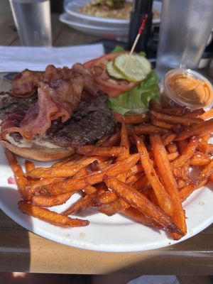 Horsethief Creek Pub & Eatery by null