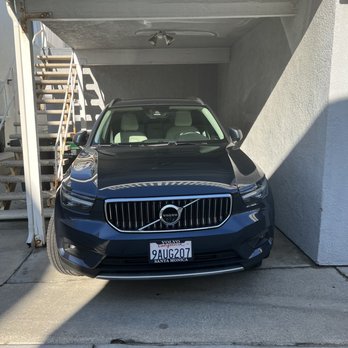 Beachview Rentals - Have to park backwards. Hope the house across the street not home so you can turn into spot. Take your groceries out before you park. - Property Management Near Me - Newport Beach, California