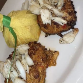 Louie's Steakhouse - Crab cakes - Steakhouses Near Me - Greenville, Mississippi Louie's Steakhouse - Crab cakes - Steakhouses Near Me - Greenville, Mississippi
