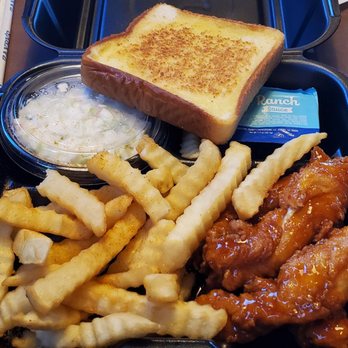 Zaxbys - Buffalo Fingers Combo (tossed in Swee & Spicy) - Fast Food Near Me - Roswell, Georgia Zaxbys - Buffalo Fingers Combo (tossed in Swee & Spicy) - Fast Food Near Me - Roswell, Georgia