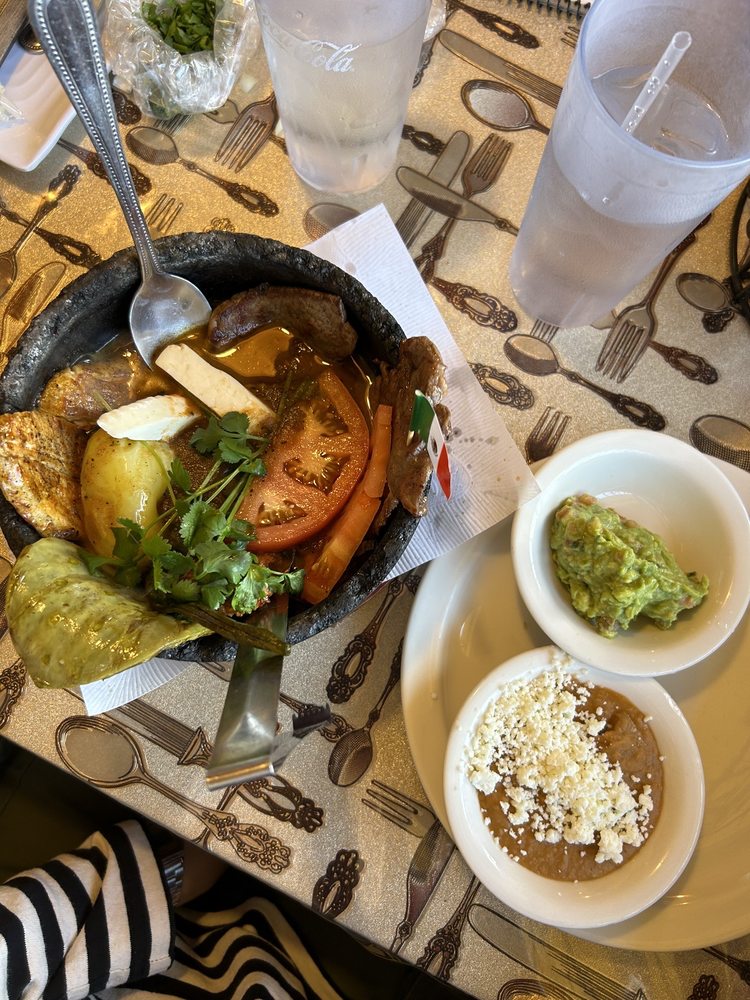 La Barquita Restaurant