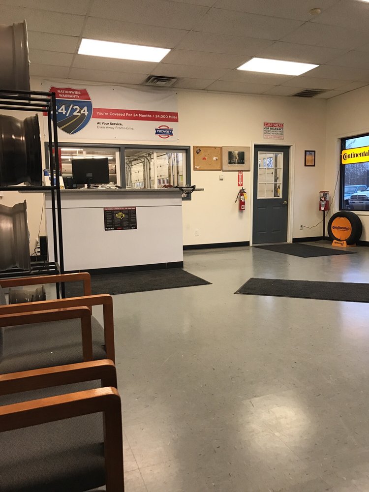 FALLS PARK TIRE AND AUTO Updated September 2024 1 Plza Dr