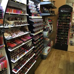 Urban Beauty & Fashion - The makeup section of Urban Beauty was neat and not ransacked through.