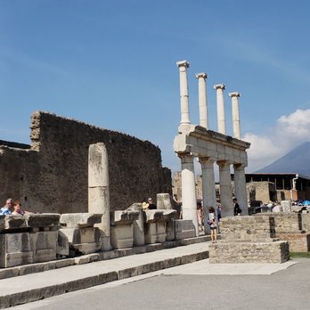 Pompeii Ruins - Landmarks & Historical Buildings Near Me - Pompei, NA