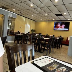 Pho Queen - Store