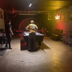 Space Bar - Pool table