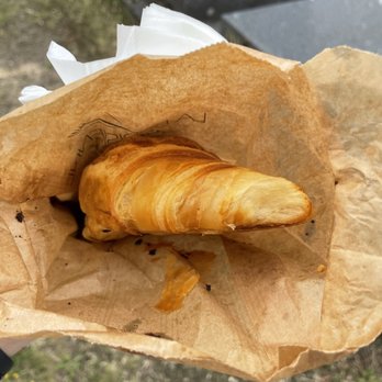 La Parisienne - Croissant - Bakeries Near Me - Paris, 75 La Parisienne - Croissant - Bakeries Near Me - Paris, 75
