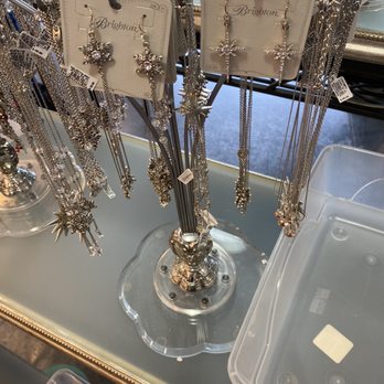 Brighton - Williamsburg - Special sale prices for their anniversary in October 2022. - Accessories Near Me - Williamsburg, Virginia Brighton - Williamsburg - Special sale prices for their anniversary in October 2022. - Accessories Near Me - Williamsburg, Virginia