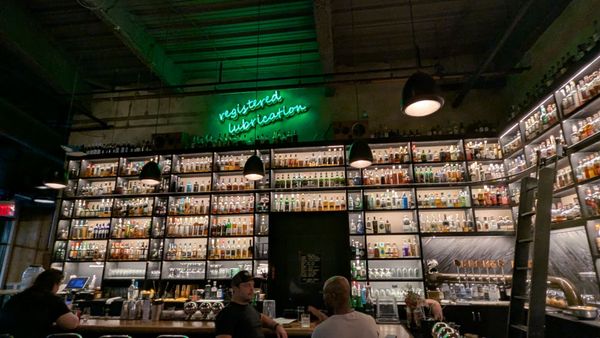 Dram & Draught by null