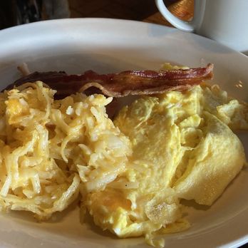 Cracker Barrel Old Country Store - Momma's French Toast Breakfast - American Near Me - Kenosha, Wisconsin Cracker Barrel Old Country Store - Momma's French Toast Breakfast - American Near Me - Kenosha, Wisconsin