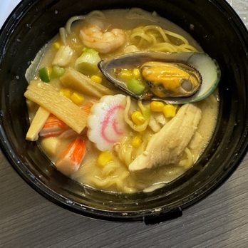 Tomi Sushi and Ramen - Seafood Ramen - Sushi Bars Near Me - Albuquerque, New Mexico