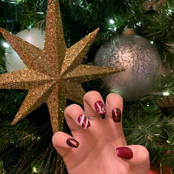 Levue Nails & Spa - Christmas acrylic nails by Levue Nails BELLEVUE - Nail Salons Near Me - Bellevue, Washington Levue Nails & Spa - Christmas acrylic nails by Levue Nails BELLEVUE - Nail Salons Near Me - Bellevue, Washington