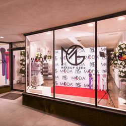 Studio Buckman - A five-day pop-up retail event with Makeup Geek and Royal Brush.