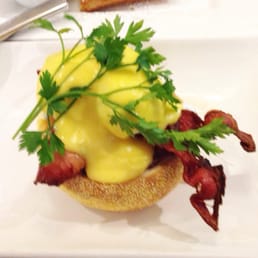 Eggs Benedict