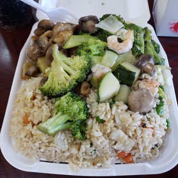 China Wok - Combo- Fried Rice, Mushroom Chicken, Shrimp w/Vegetables. - Chinese Near Me - Tracy, California