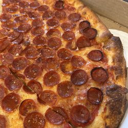 Sepp's Pizza - Double pep