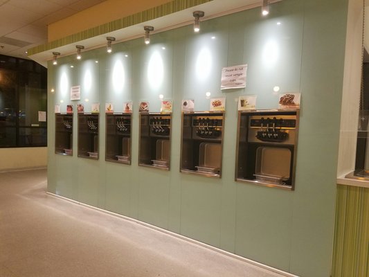 Tutti Frutti Frozen Yogurt by null