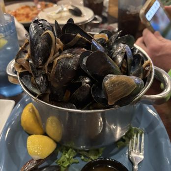 Roland's Seafood Grill - The mussel pots are amazing. Was shocked at the amount of mussels in there. I could not finish them all. - Seafood Near Me - Pittsburgh, Pennsylvania Roland's Seafood Grill - The mussel pots are amazing. Was shocked at the amount of mussels in there. I could not finish them all. - Seafood Near Me - Pittsburgh, Pennsylvania