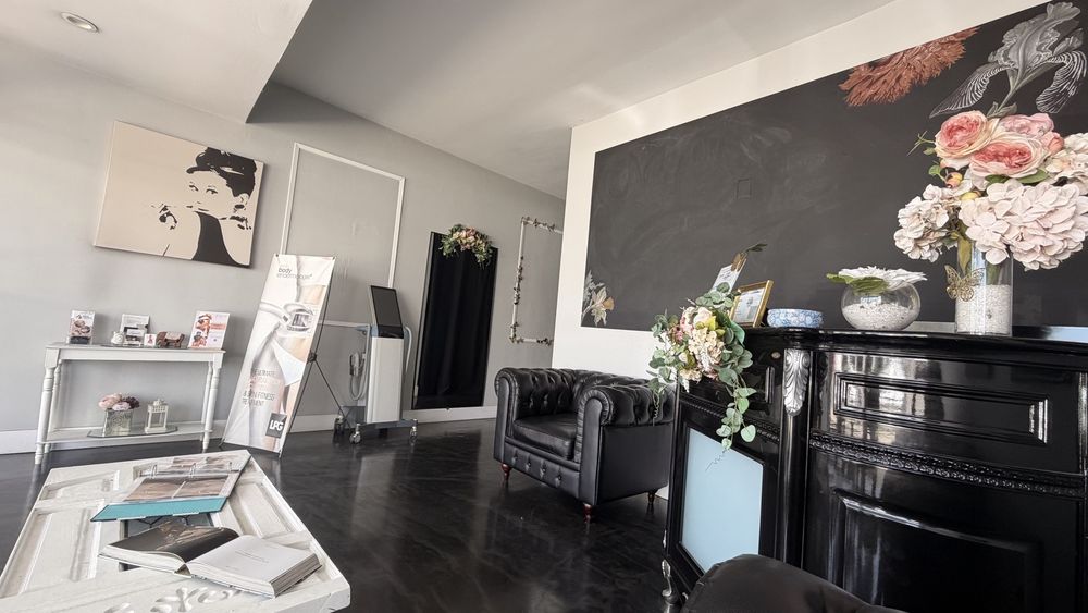 Nu Esthetics Spa  Logo