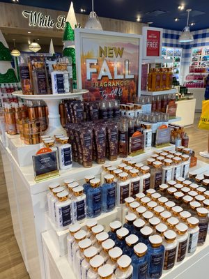 BATH & BODY WORKS - 30 Photos & 15 Reviews - 10300 Southside Blvd ...