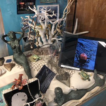 The Beach Store & More - Cool trinkets. - Beach Equipment Rentals Near Me - Fernandina Beach, Florida