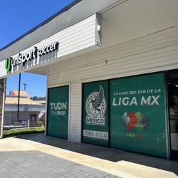 Unisport Soccer - Front of store