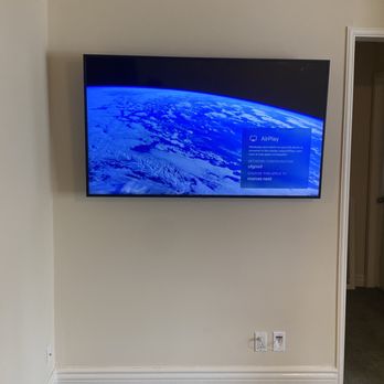 Los Angeles TV Mounting - Tv mounted with cables hidden - TV Mounting Near Me