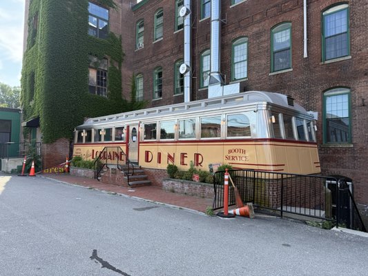 Miss Lorraine Diner by null