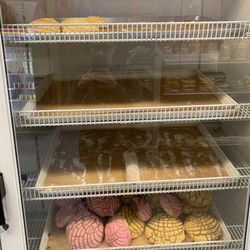 Pueblo Viejo - Pan dulce options.