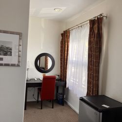 El Primero Hotel