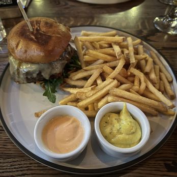 The Elgin - The Elgin burger - Cocktail Bars Near Me - New York, New York