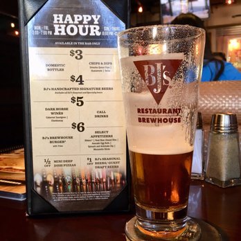 BJ's Restaurant & Brewhouse - Friday, March 29, 2019 what's left of my Hopstorm IPA - New American Near Me - Glendale, California