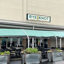Rye Knot - Outside dining