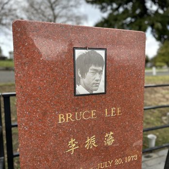 Bruce Lee and Brandon Lee Gravesite - Landmarks & Historical Buildings Near Me - Seattle, Washington Bruce Lee and Brandon Lee Gravesite - Landmarks & Historical Buildings Near Me - Seattle, Washington