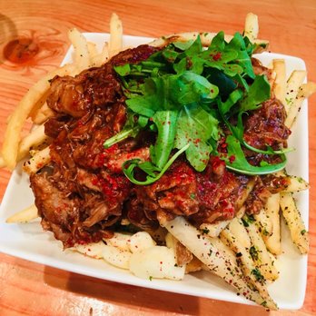 Block Kitchen + Bar - Sandwiches Near Me - Banff, Alberta Block Kitchen + Bar - Sandwiches Near Me - Banff, Alberta