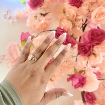 Eva Nails & Lashes - Nail Salons Near Me - Tustin, California