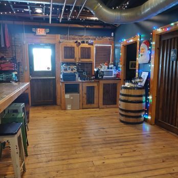 Fainting Goat Spirits - Distilleries Near Me - Greensboro, North Carolina