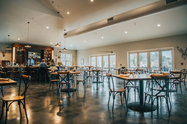 BOATHOUSE SARANAC LAKE PUB - Updated September 2024 - 79 Photos & 78