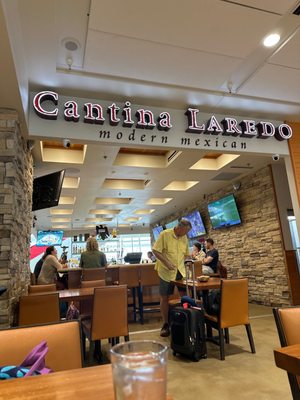 Cantina Laredo by null