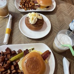 Sando, Cinnamon Roll and Iced Miel