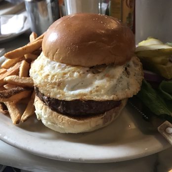 Toast - Burger w egg - New American Near Me - New York, New York Toast - Burger w egg - New American Near Me - New York, New York