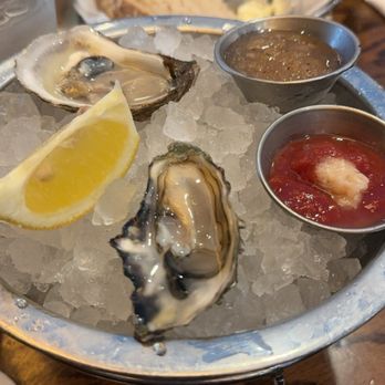Shaw's Crab House - West Coast Oysters - Seafood Near Me - Chicago, Illinois