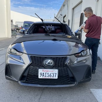 Specialists Auto Glass - During repair - Auto Glass Services Near Me - Santa Ana, California Specialists Auto Glass - During repair - Auto Glass Services Near Me - Santa Ana, California