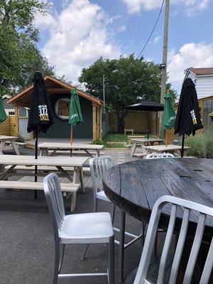 Bill's Olde Tavern by null