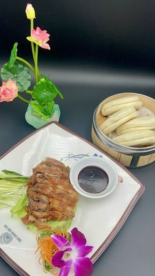 Chef Loong Dim Sum & Soup Dumplings 笼师傅 by null
